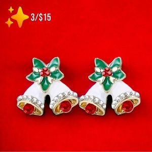 🆕WINTER/CHRISTMAS WHITE & RED STUDS! ✨3/$15✨!